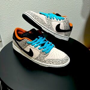 NEW NIKE SB dunk low pro special edi.
Men’s 10.5